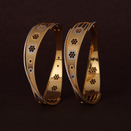 Classic Heart Line Diamond Band Bangles – Timeless Elegance for Women