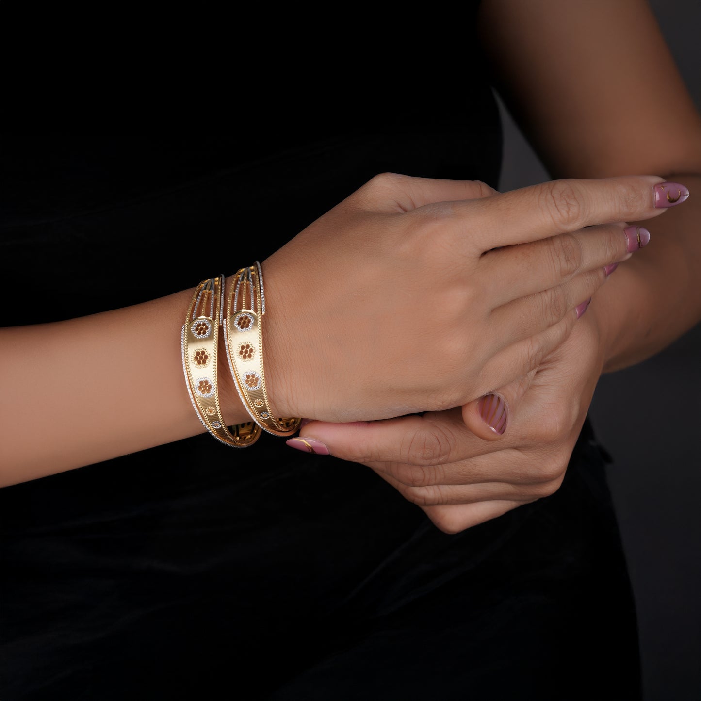 Classic Heart Line Diamond Band Bangles – Timeless Elegance for Women