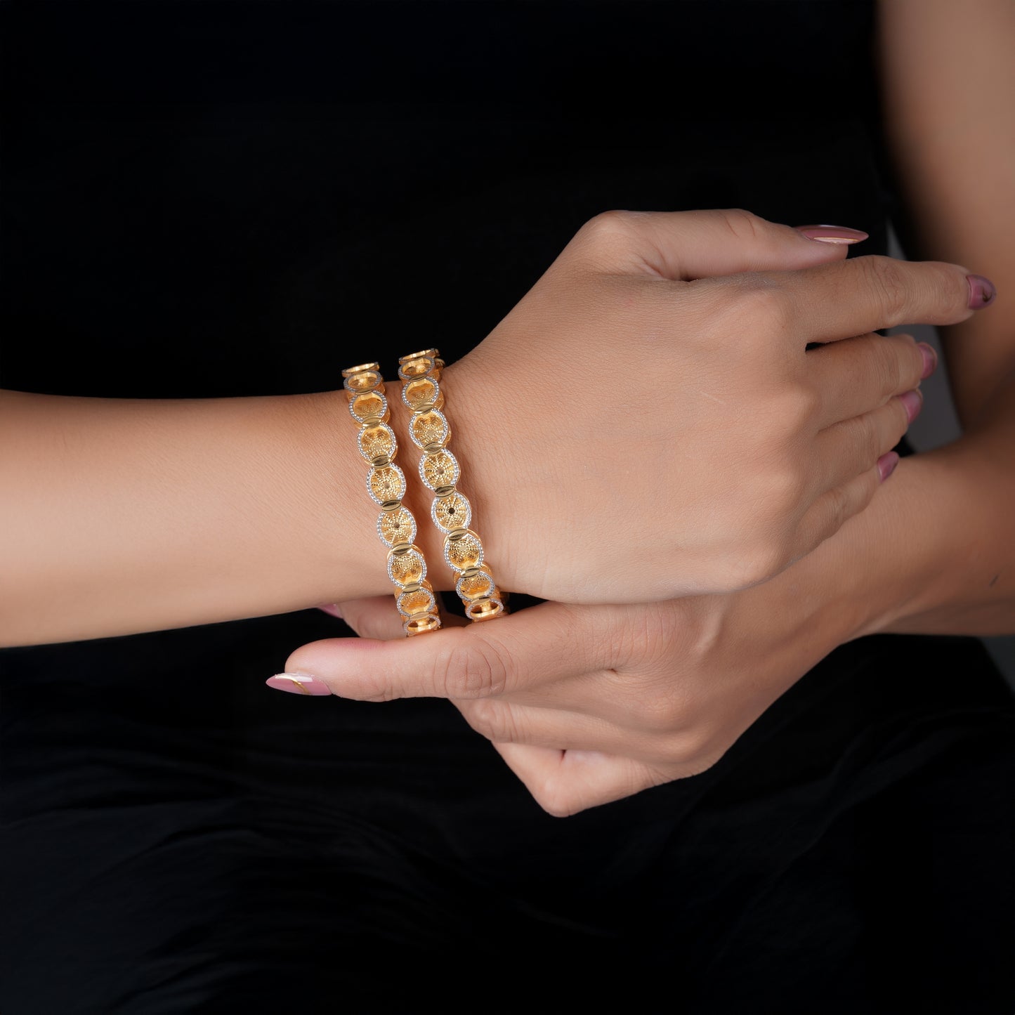 Classic Heart Line Diamond Band Bangles – Timeless Elegance for Women
