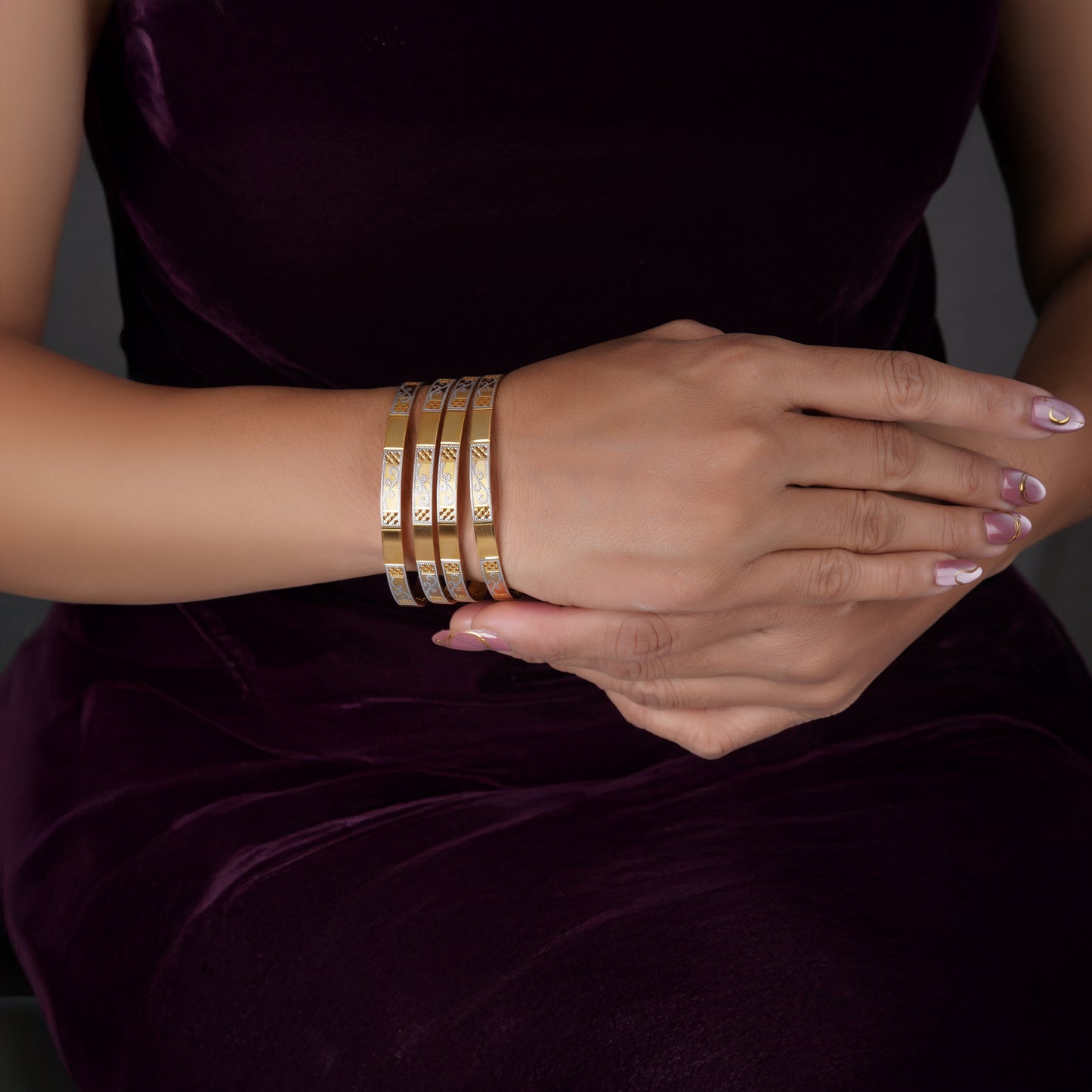 Classic Kari Line Diamond Band Bangles – Timeless Elegance for Women