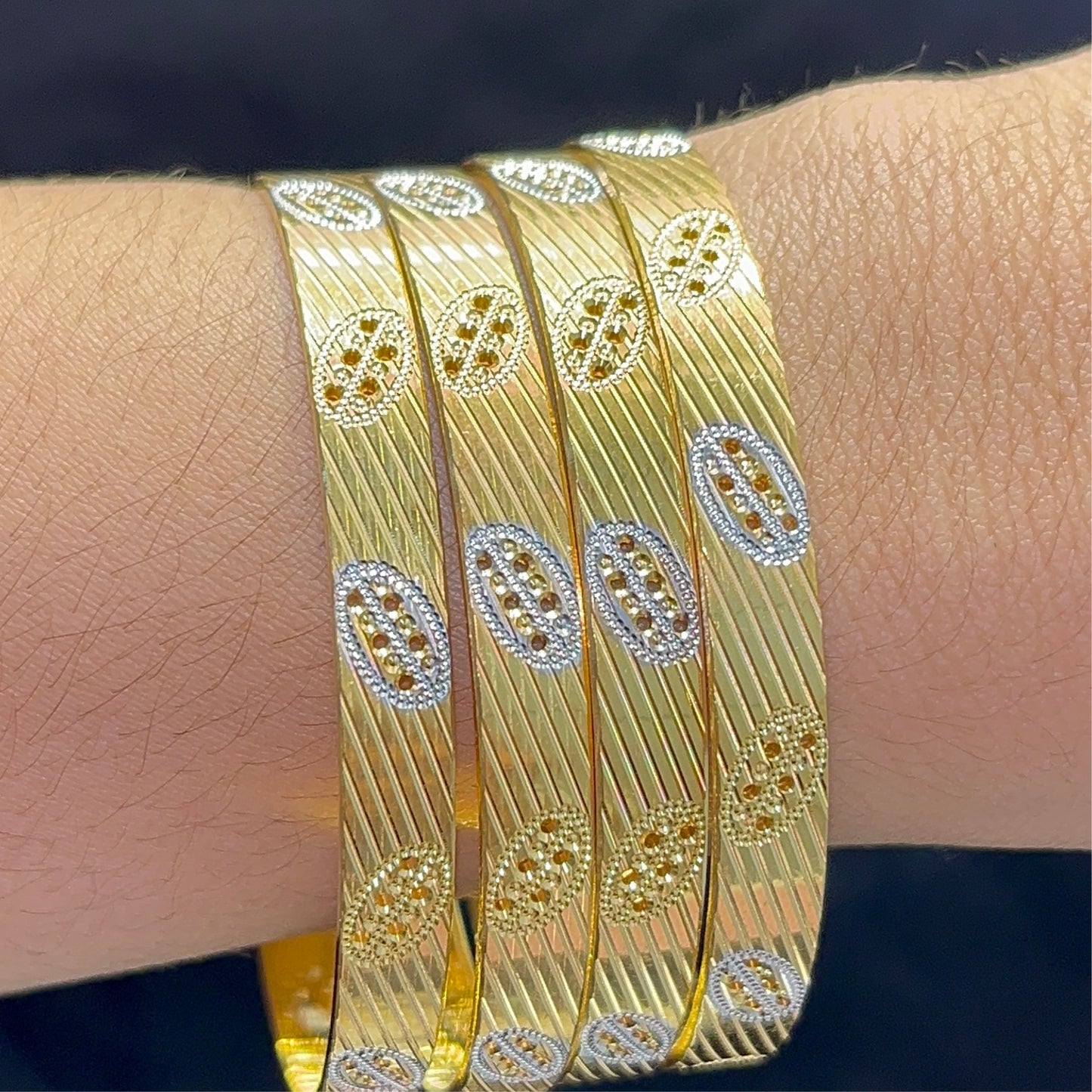 4 Pcs Bangles