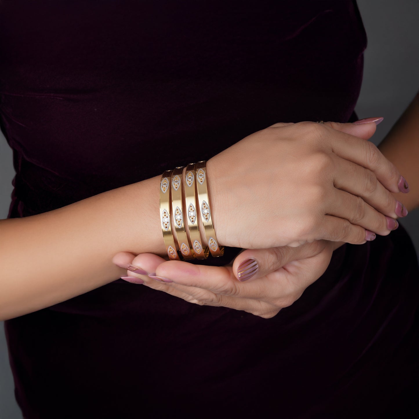 Classic Eye Line Diamond Band Bangles – Timeless Elegance for Women