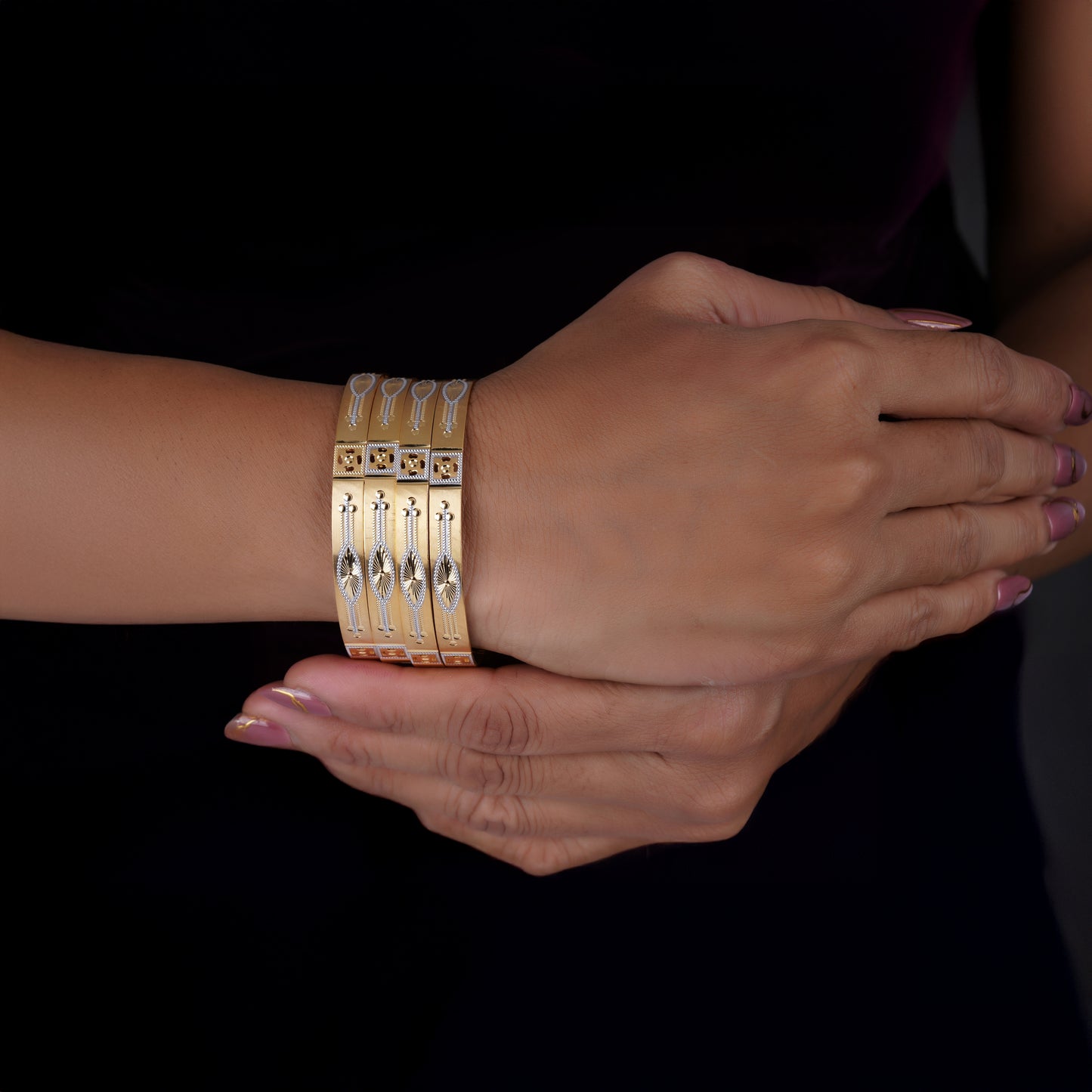 Classic Heart Line Diamond Band Bangles – Timeless Elegance for Women