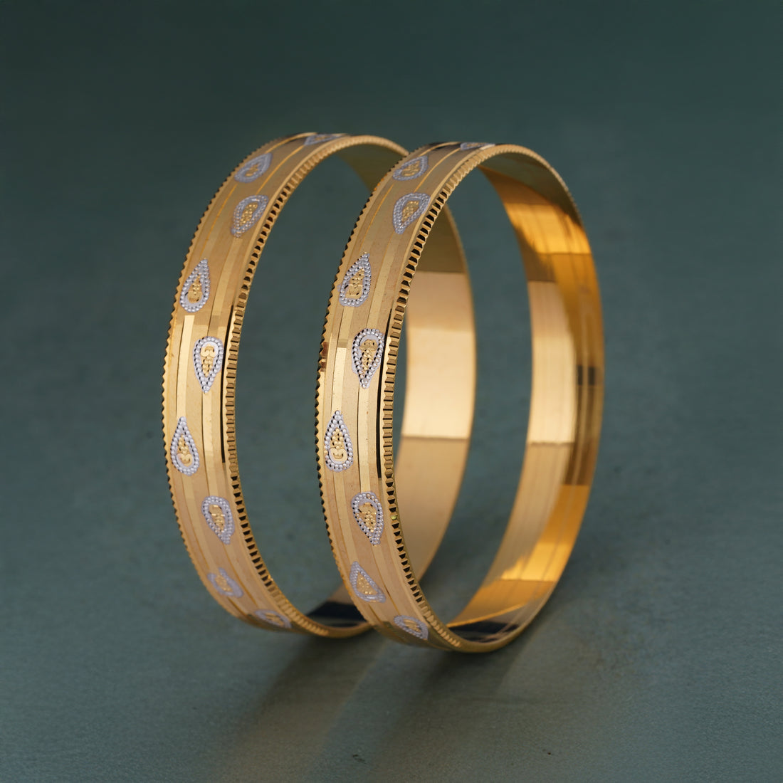 Saanjh Glow 2 Pcs Bangles