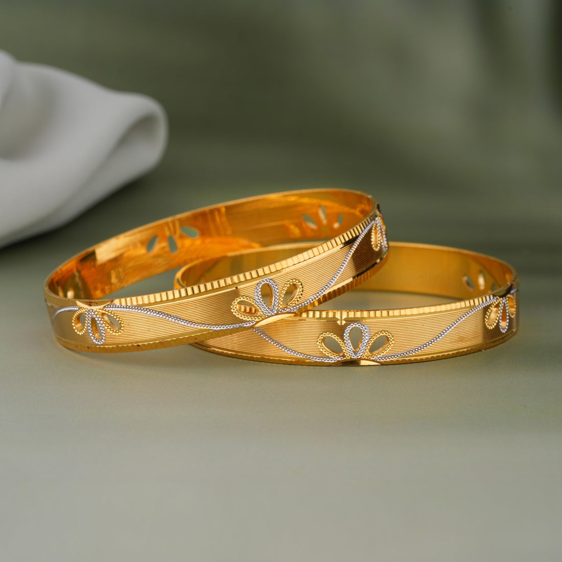 Megha Bangles