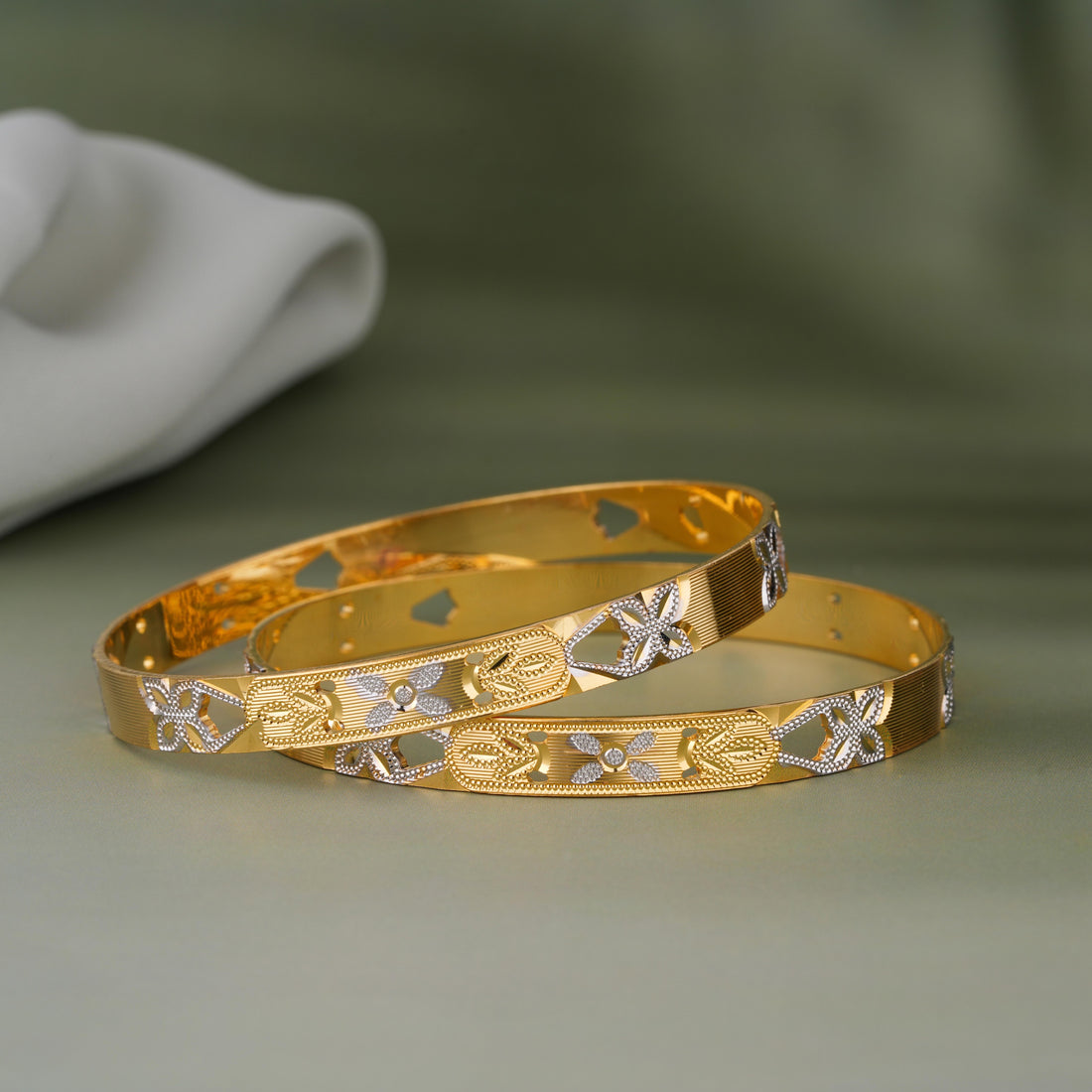 Rajlaxmi Bangles