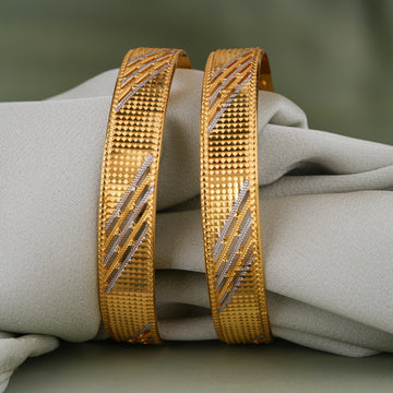 Tanya Bangles