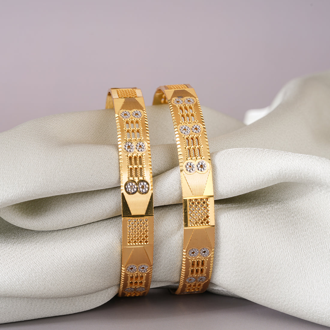 Riana 2 pcs Bangles