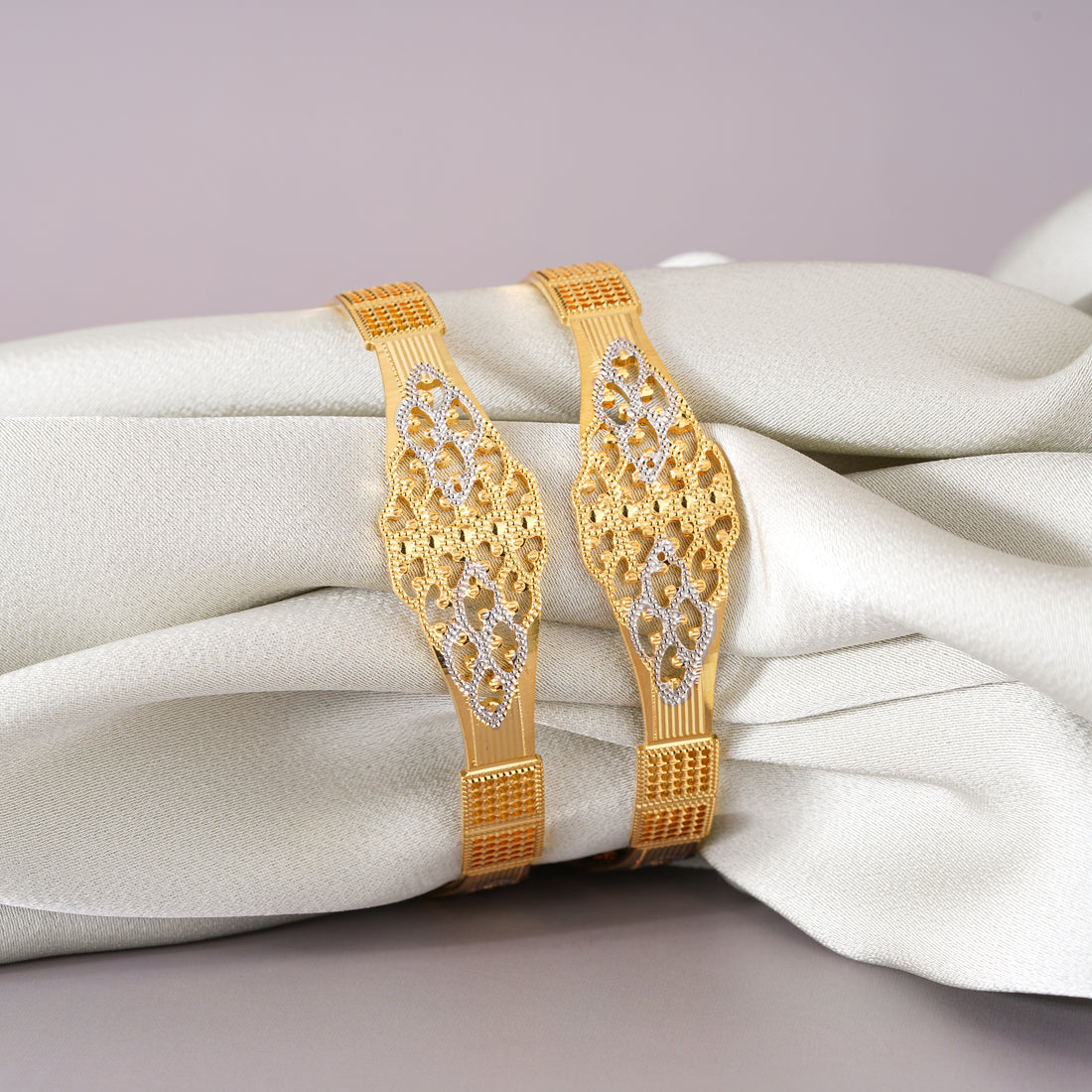 Rio 2 pcs Bangles