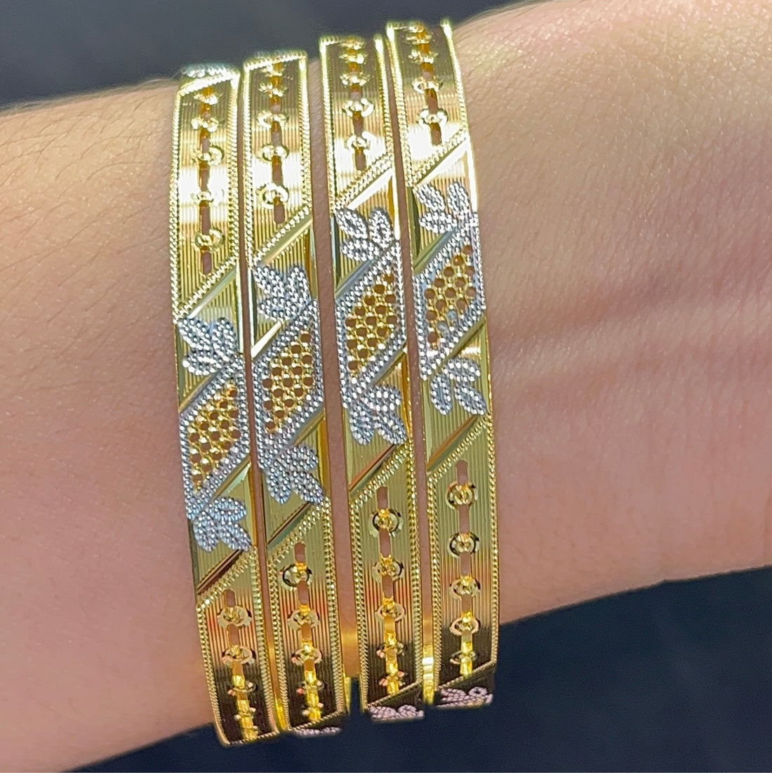 Riya 4 Pcs Bangles