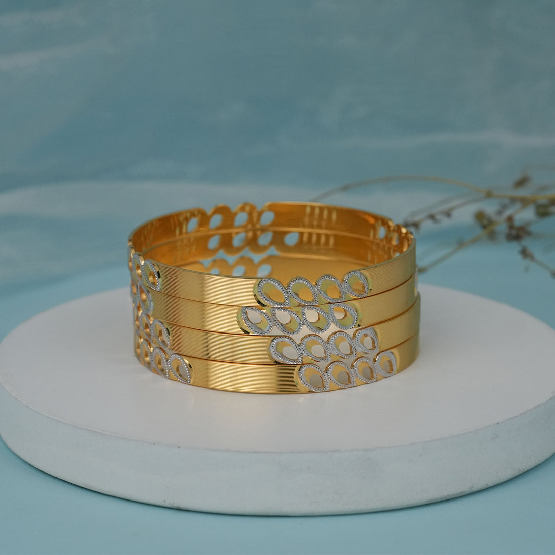 Golden Cascade 4 Pcs Bangles