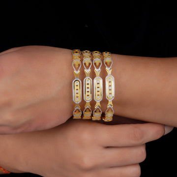 Heritage Touch 4 Pcs Bangles