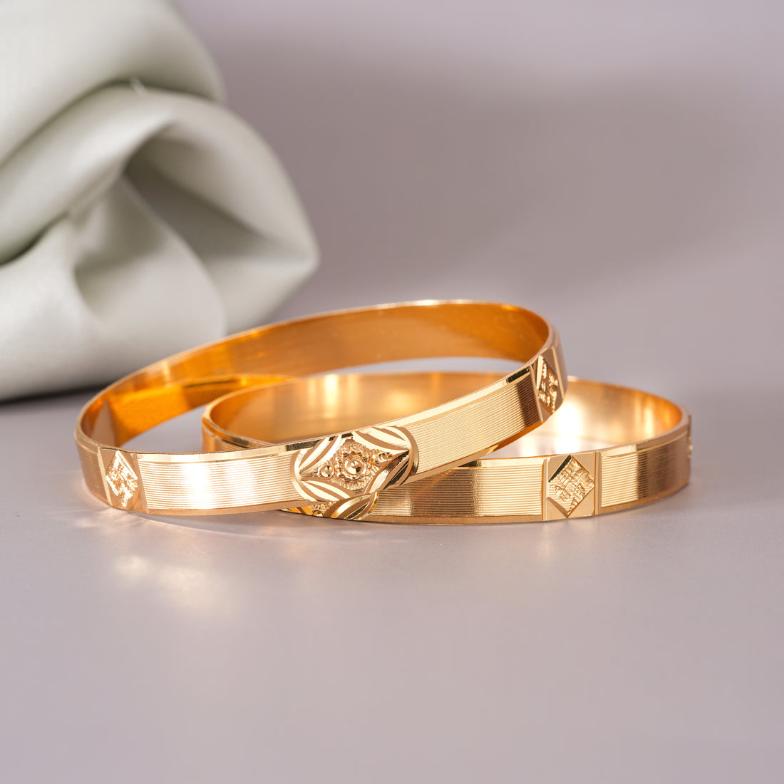 Manika Bangle