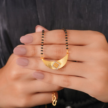 Geometric  Designer Mangalsutra