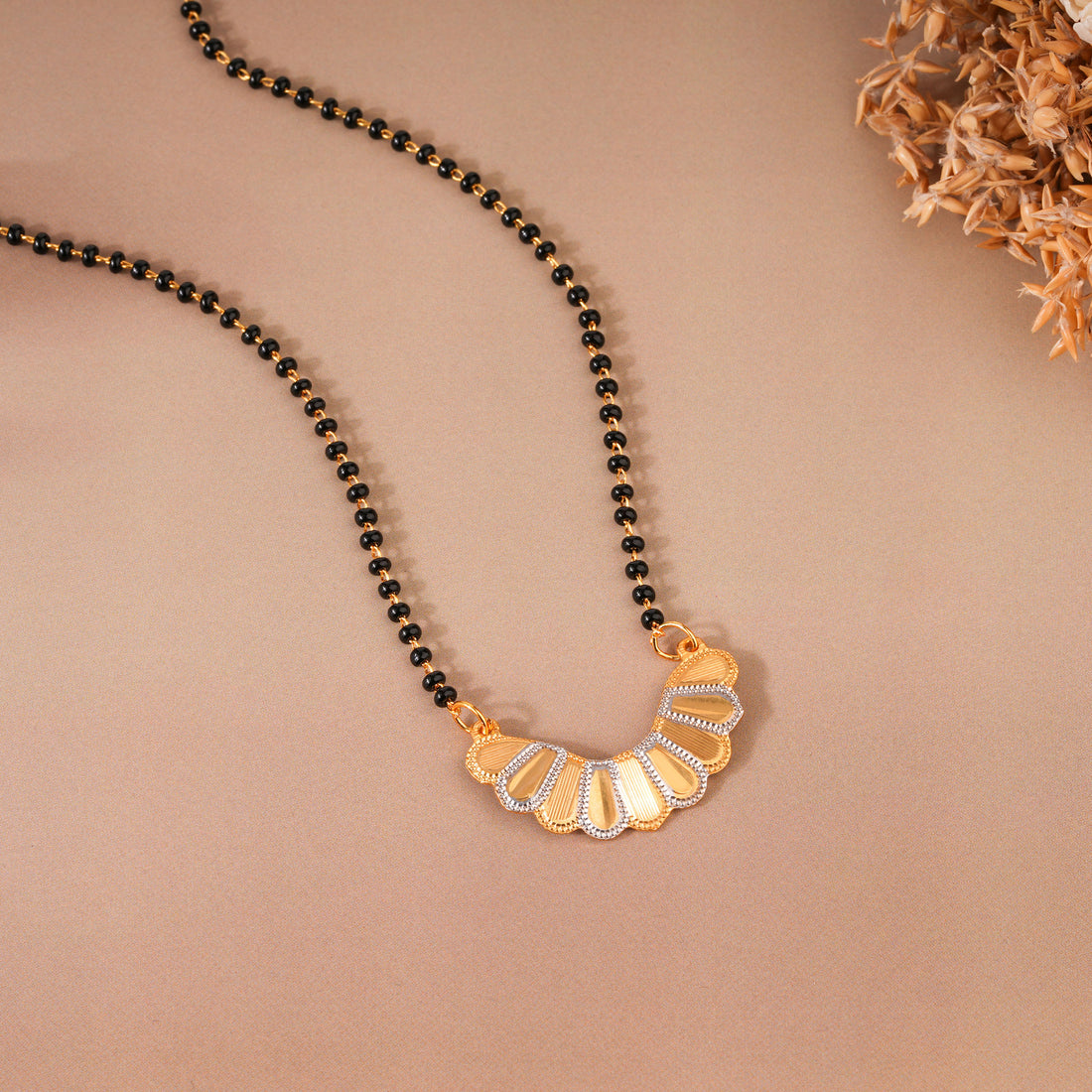 Aarohi Gold Mangalsutra