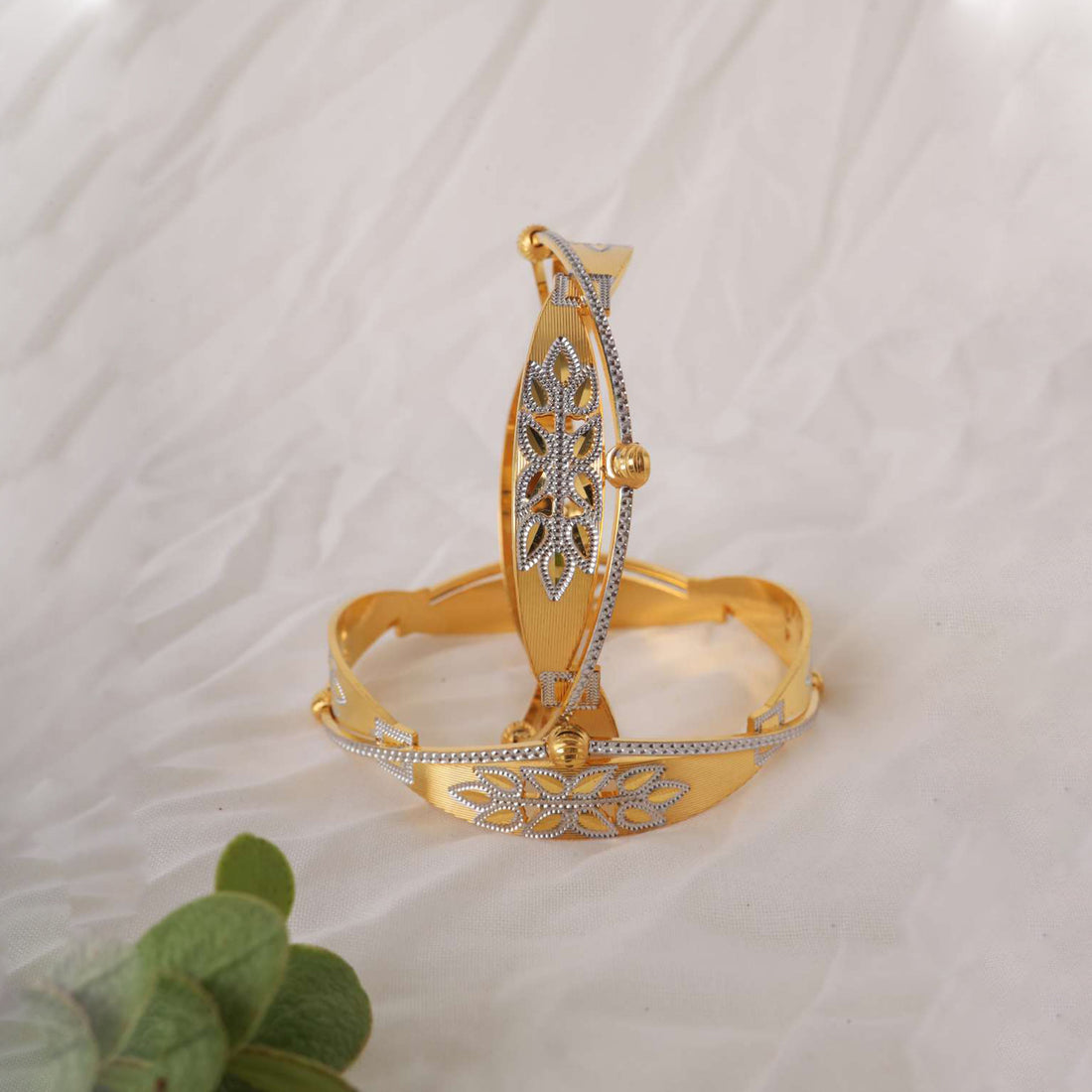 Dira Bangle
