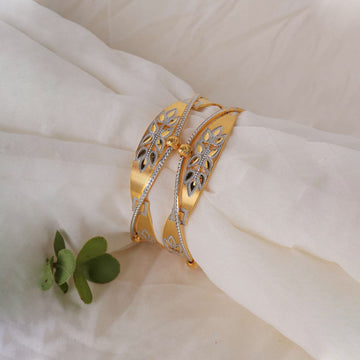 Dira Bangle