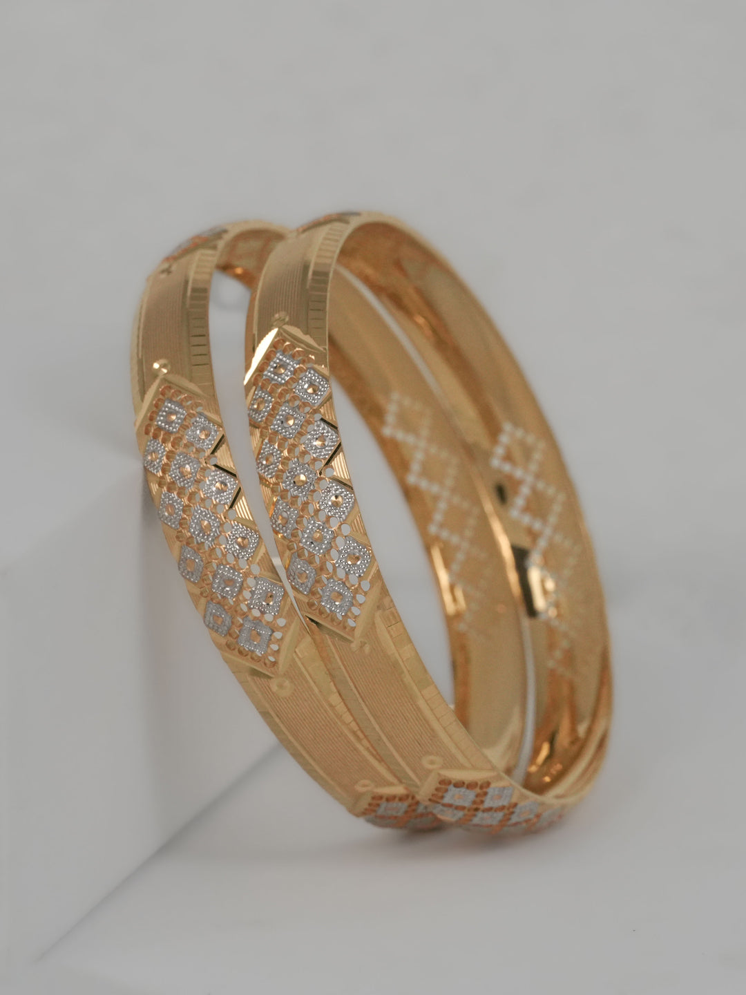 Noor Half Round Bangles